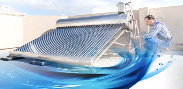 Máy nước nóng năng lượng mặt trời bị chảy nước